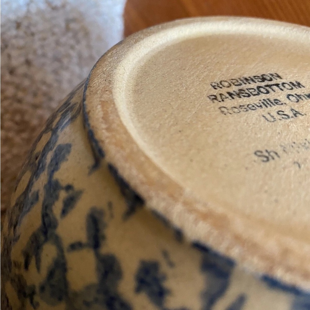 Vintage Robinson Ransbottom Pottery Roseville, OH Mixing Bowl Blue Spongeware - Picture 9 of 12